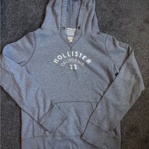 Hollister Women’s Gray Pullover Hoodie